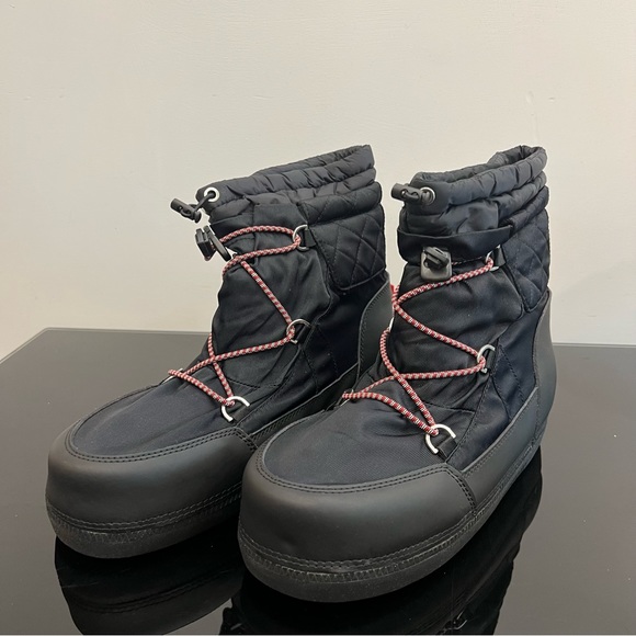 Hunter Black Winter & Rain Boots - Picture 6 of 13